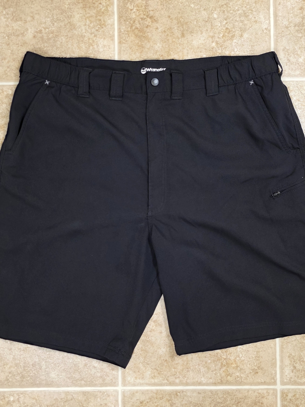 Wrangler Black Performance Utility Shorts Size 44
